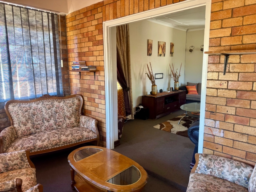  Bedroom Property for Sale in Ellaton North West